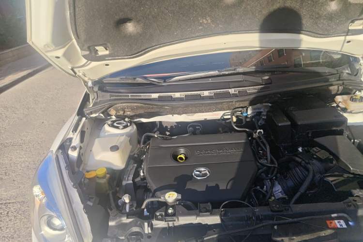 Used Mazda 5 2013 2.0L Automatic Comfort Edition Engine Bay Right