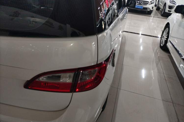 Used Mazda 5 2013 2.0L Automatic Luxury Edition Exterior 6