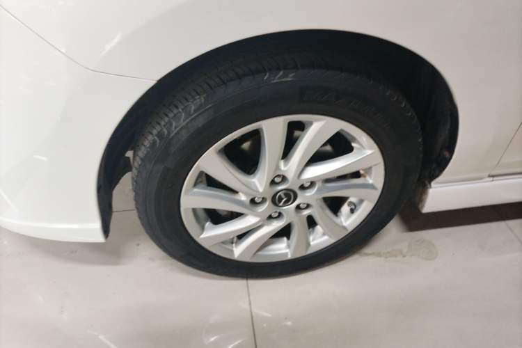 Used Mazda 5 2013 2.0L Automatic Luxury Edition Exterior 7