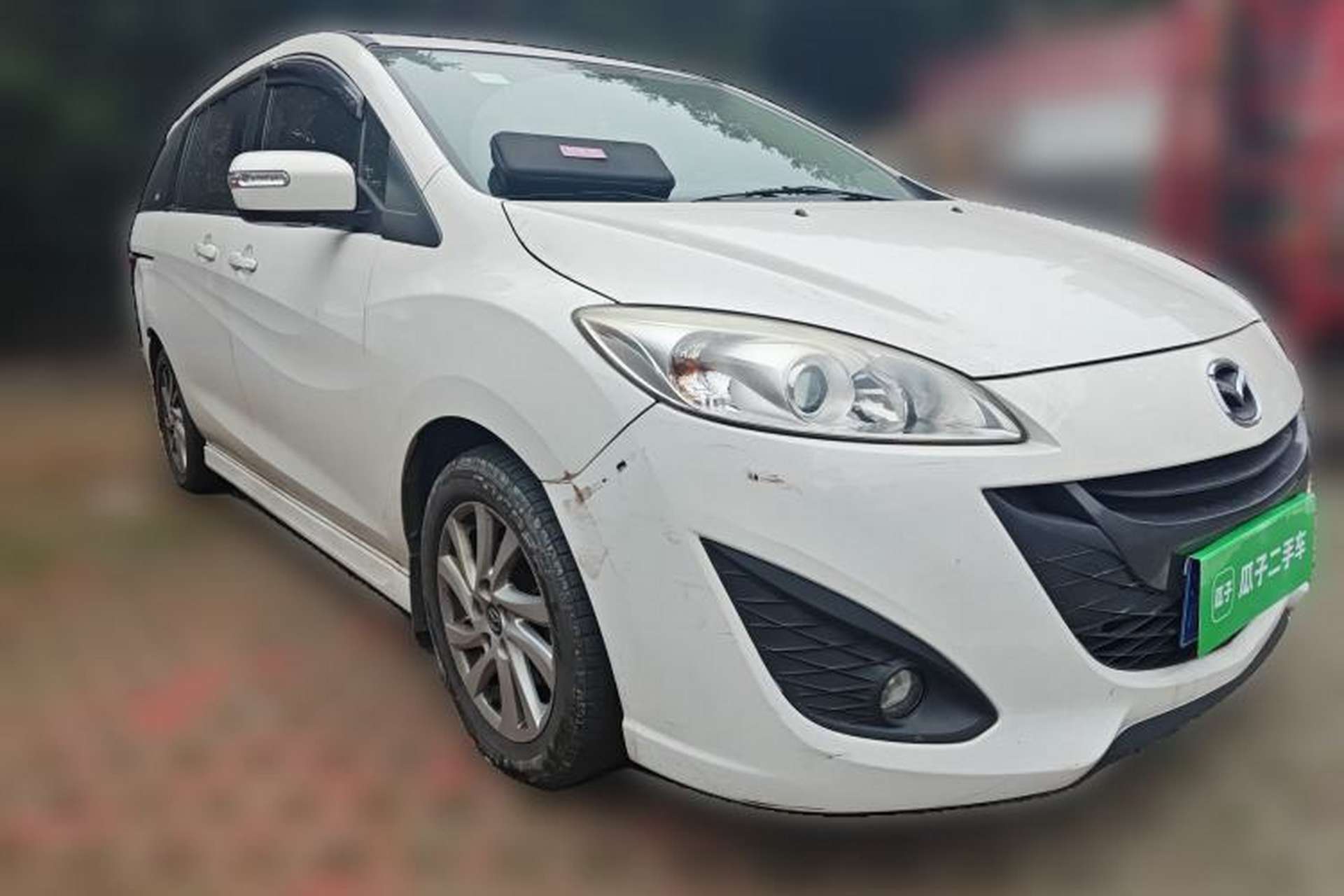 Used Mazda 5 2013 2.0L Automatic Luxury Edition Front Right 45 Deg
