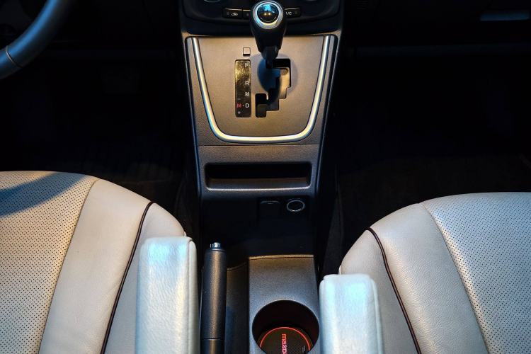 Used Mazda 5 2013 2.0L Automatic Luxury Edition Gear Lever