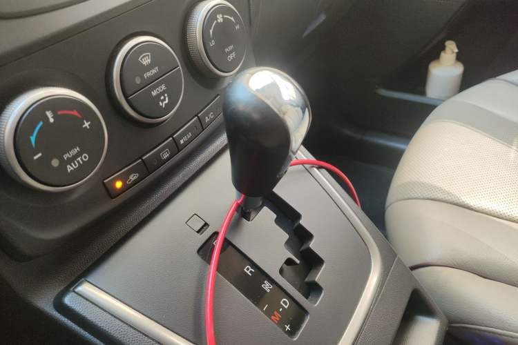 Used Mazda 5 2013 2.0L Automatic Luxury Edition Gear Lever