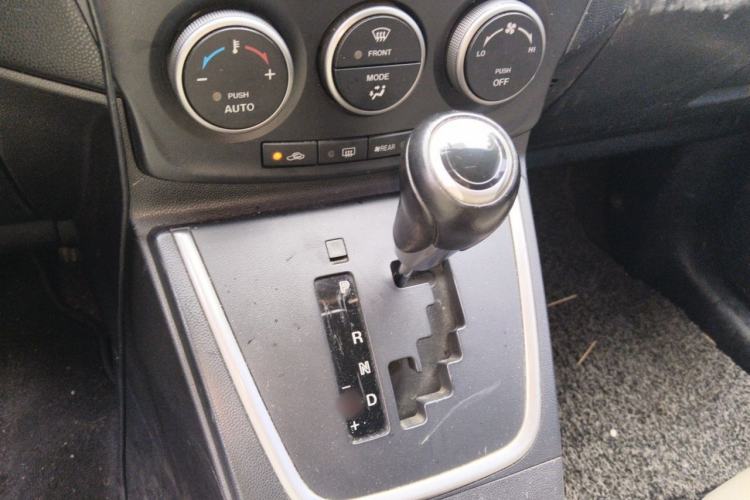 Used Mazda 5 2013 2.0L Automatic Luxury Edition Gear Lever