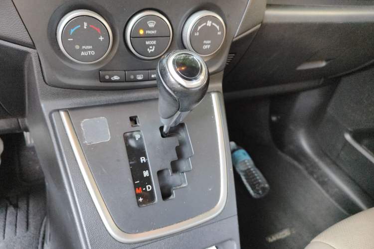 Used Mazda 5 2013 2.0L Automatic Luxury Edition Gear Lever