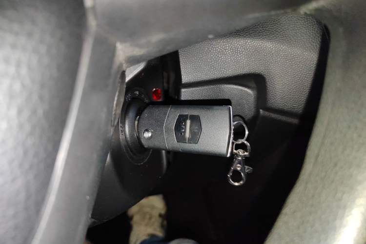 Used Mazda 5 2013 2.0L Manual Comfort Version Interior 1