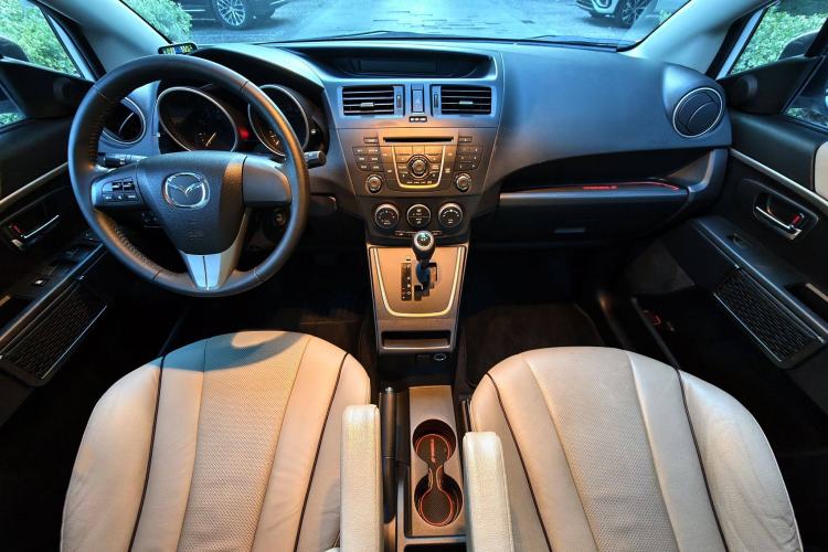 Used Mazda 5 2013 2.0L Automatic Luxury Edition Interior 2