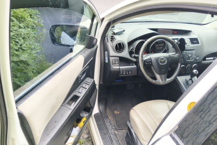 Used Mazda 5 2013 2.0L Automatic Luxury Edition Interior 3