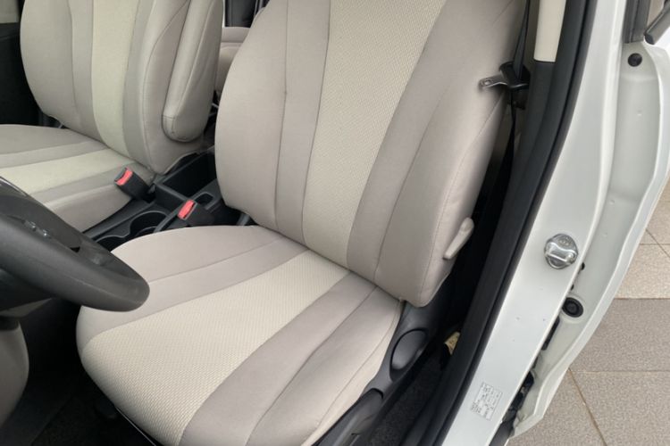 Used Mazda 5 2013 2.0L Manual Comfort Version Left Front Seat