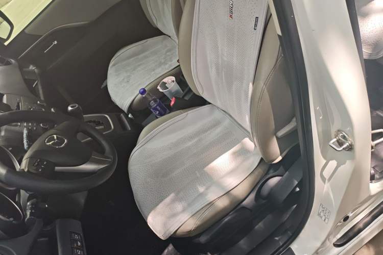 Used Mazda 5 2013 2.0L Automatic Luxury Edition Left Front Seat