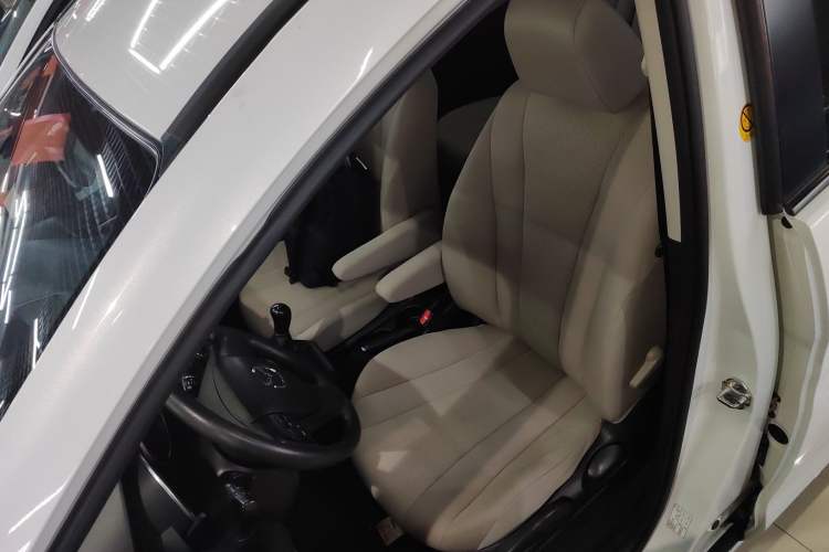 Used Mazda 5 2013 2.0L Manual Comfort Version Left Front Seat