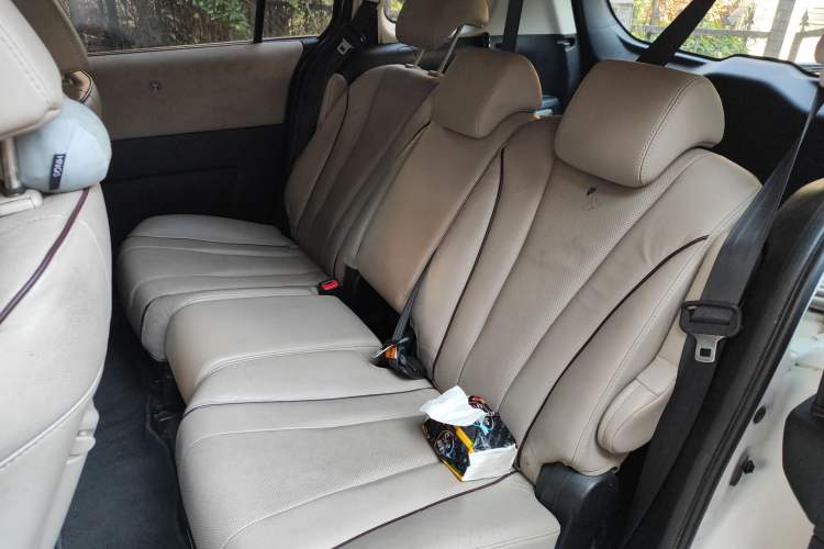 Used Mazda 5 2013 2.0L Automatic Luxury Edition Left Rear Seat