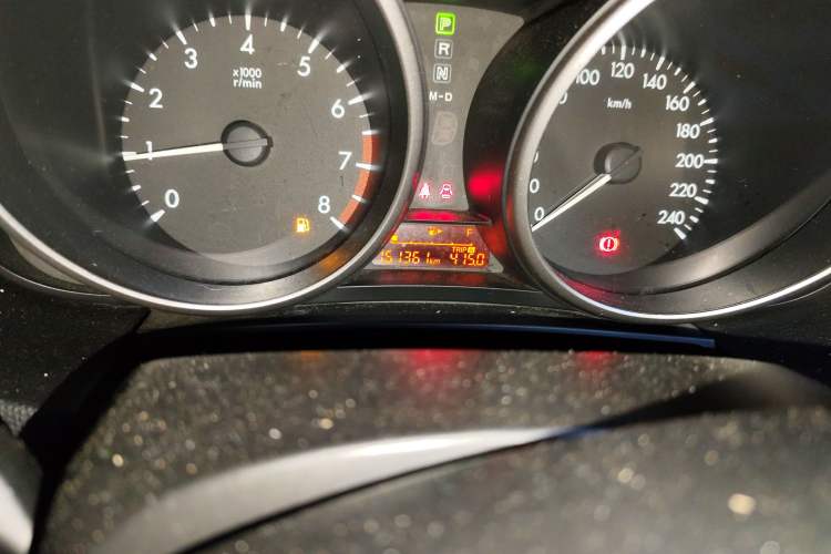 Used Mazda 5 2013 2.0L Automatic Comfort Edition Odometer Close Up