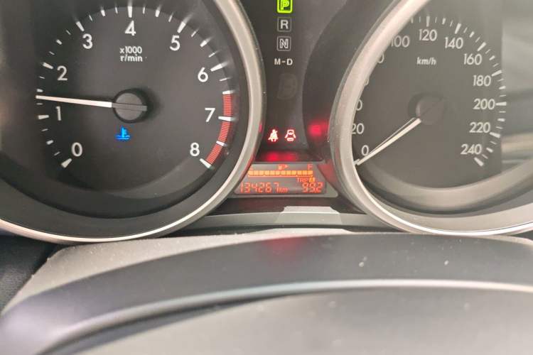Used Mazda 5 2013 2.0L Automatic Luxury Edition Odometer Close Up