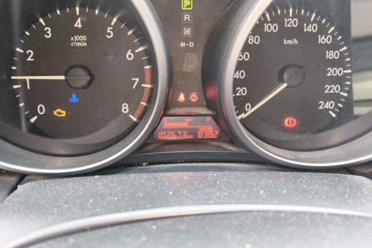 Used Mazda 5 2013 2.0L Automatic Luxury Edition Odometer Close Up