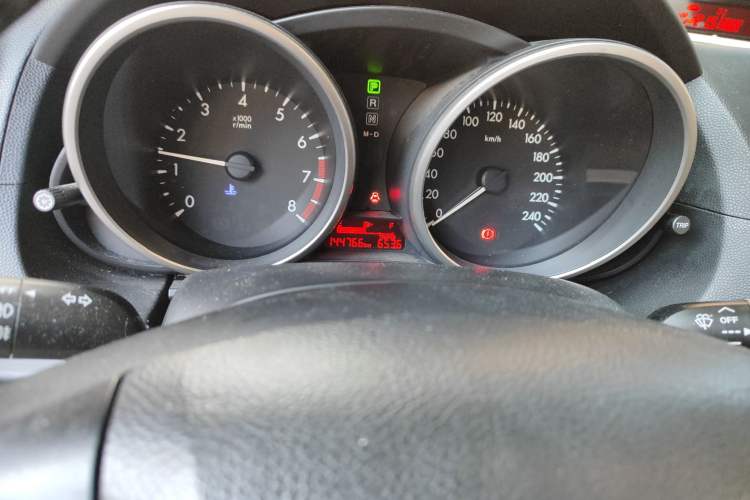 Used Mazda 5 2013 2.0L Automatic Luxury Edition Odometer Close Up