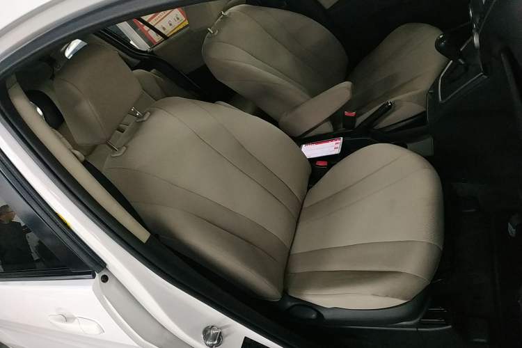 Used Mazda 5 2013 2.0L Automatic Comfort Edition Right Front Seat
