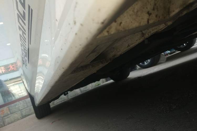Used Mazda 5 2013 2.0L Automatic Luxury Edition Right Side Sill