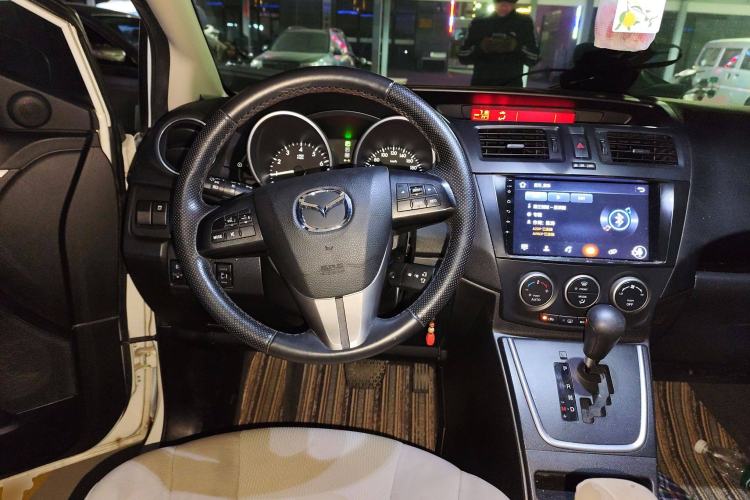 Used Mazda 5 2013 2.0L Automatic Comfort Edition Steering Wheel