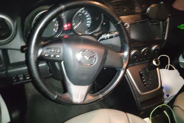 Used Mazda 5 2013 2.0L Automatic Luxury Edition Steering Wheel