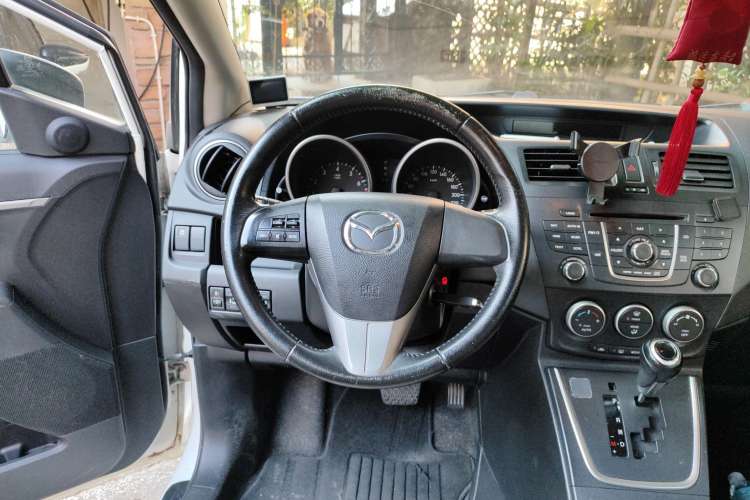 Used Mazda 5 2013 2.0L Automatic Luxury Edition Steering Wheel