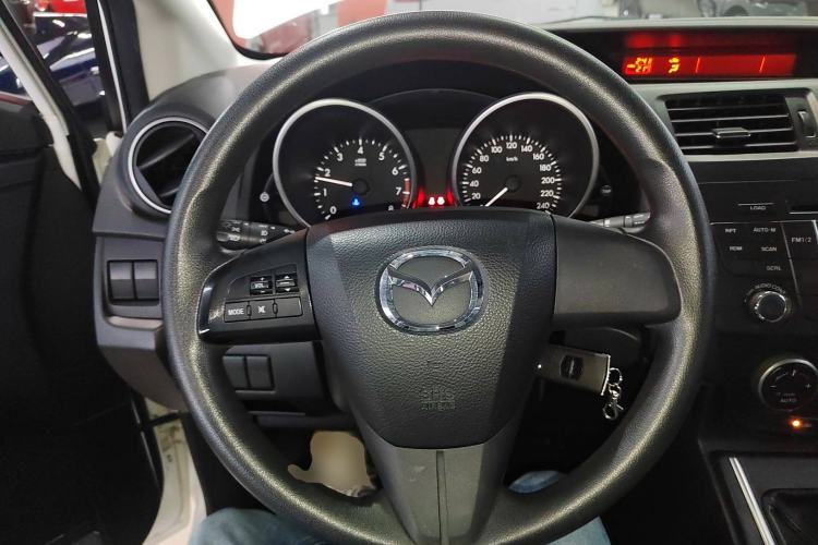 Used Mazda 5 2013 2.0L Manual Comfort Version Steering Wheel