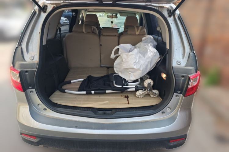 Used Mazda 5 2013 2.0L Automatic Comfort Edition Trunk
