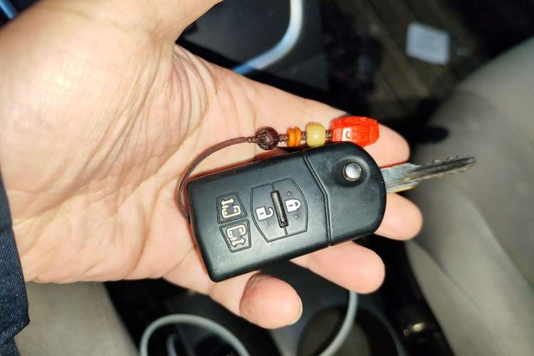 Used Mazda 5 2013 2.0L Automatic Comfort Edition Vehicle Key