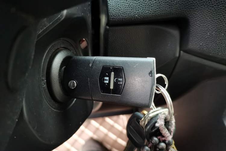 Used Mazda 5 2013 2.0L Automatic Comfort Edition Vehicle Key