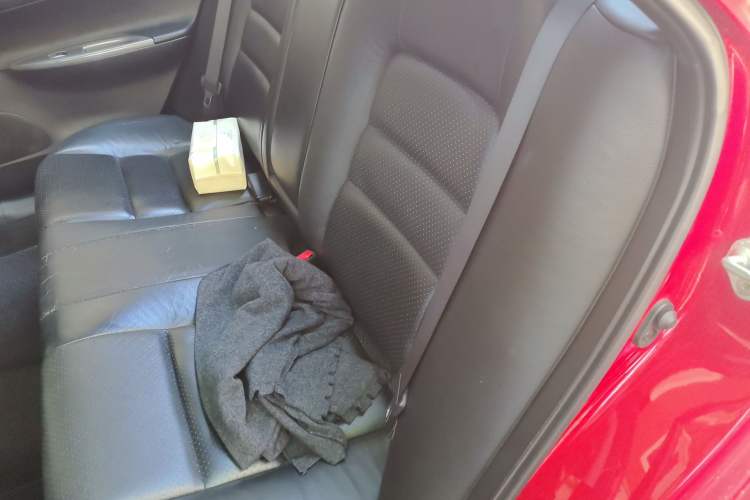 Used Mazda 6 2004 2.3L Automatic Luxury Version Left Rear Seat