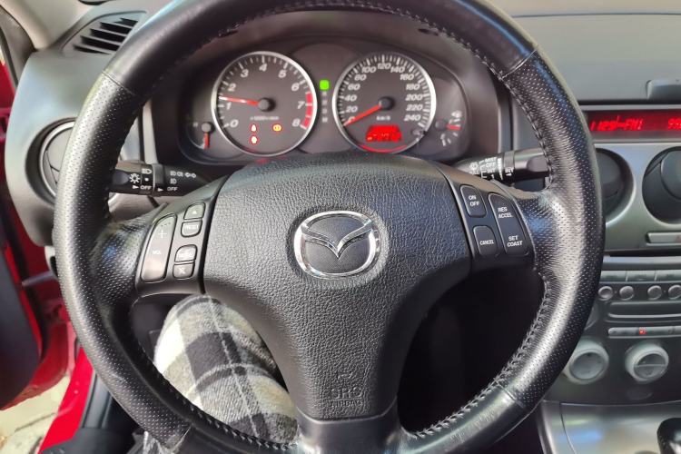 Used Mazda 6 2004 2.3L Automatic Luxury Version Steering Wheel