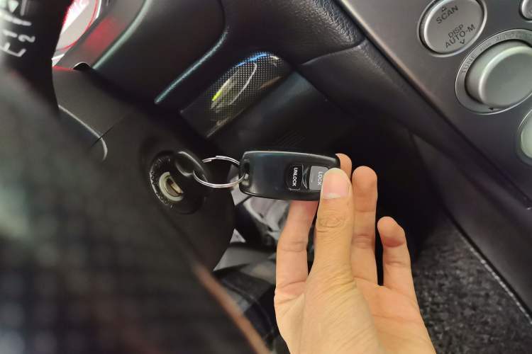 Used Mazda 6 2004 2.3L Automatic Luxury Version Vehicle Key