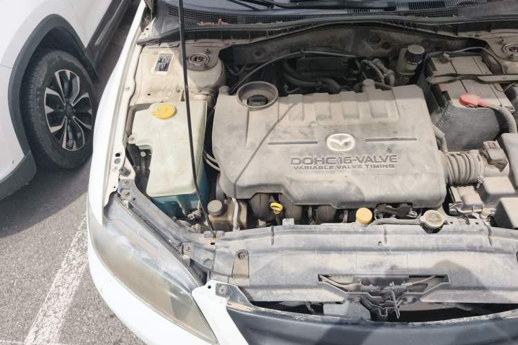 Used Mazda 6 2004 2.0L Automatic Luxury Version Engine Bay Right