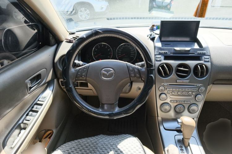 Used Mazda 6 2004 2.0L Automatic Luxury Version Steering Wheel