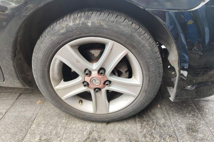 Used Mazda 6 2006 Coupe 2.3L Automatic Model Right Front Wheel Hub