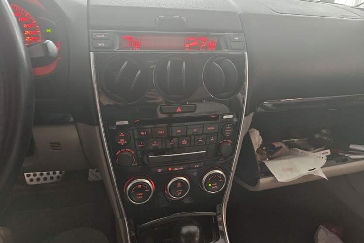 Used Mazda 6 2006 Wagon 2.3L Automatic Model Audio And AC Panel