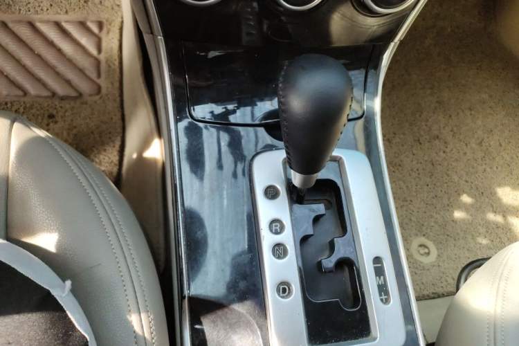 Used Mazda 6 2006 2.3L Automatic Luxury Version Gear Lever
