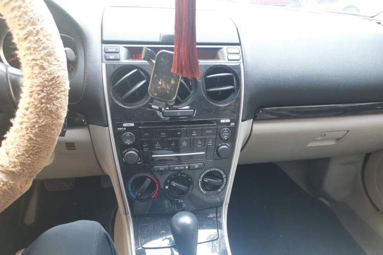 Used Mazda 6 2007 2.0L Automatic Luxury Version Audio And AC Panel
