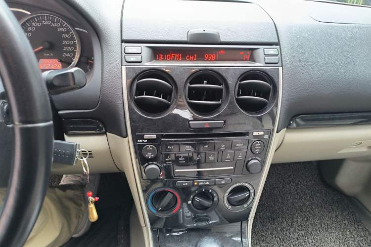 Used Mazda 6 2007 2.0L Automatic Luxury Version Audio And AC Panel