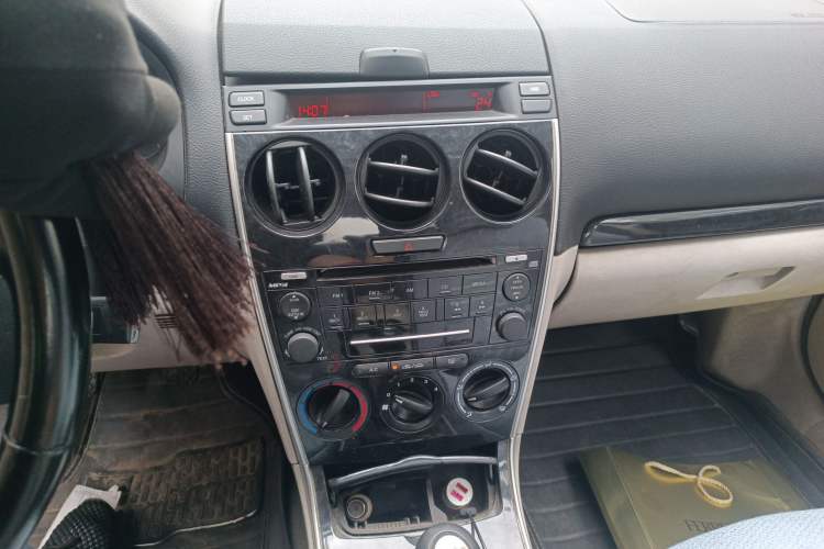 Used Mazda 6 2007 2.0L Manual Transmission Audio And AC Panel