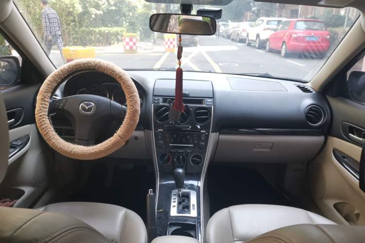 Used Mazda 6 2007 2.0L Automatic Luxury Version Center Console