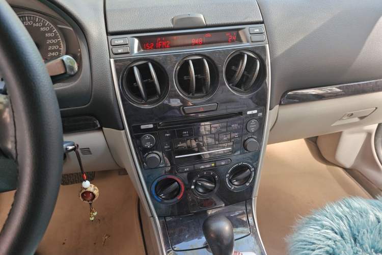 Used Mazda 6 2007 2.0L Automatic Luxury Version Audio And AC Panel