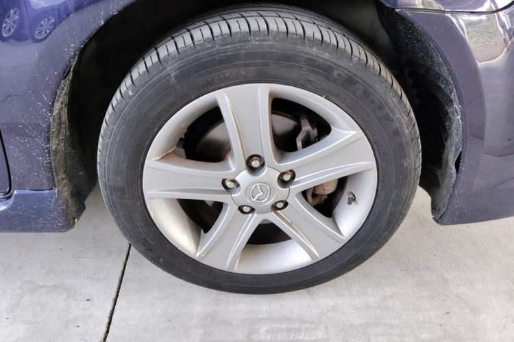 Used Mazda 6 2007 Coupe 2.0L Automatic Model Right Front Wheel Hub