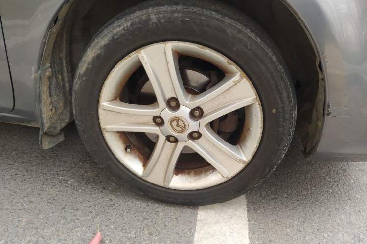Used Mazda 6 2007 2.0L Automatic Ultra-Luxury Version Right Front Wheel Hub