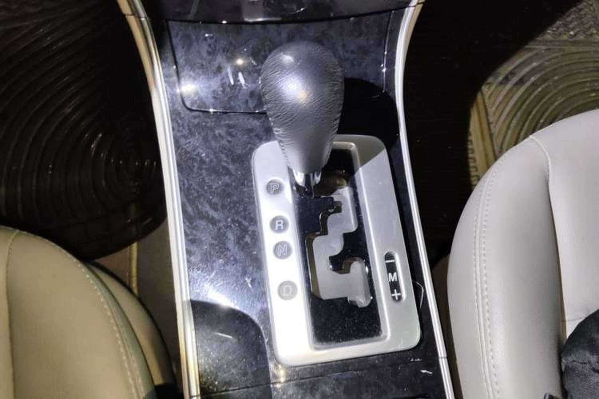 Used Mazda 6 2007 2.0L Automatic Luxury Version Gear Lever