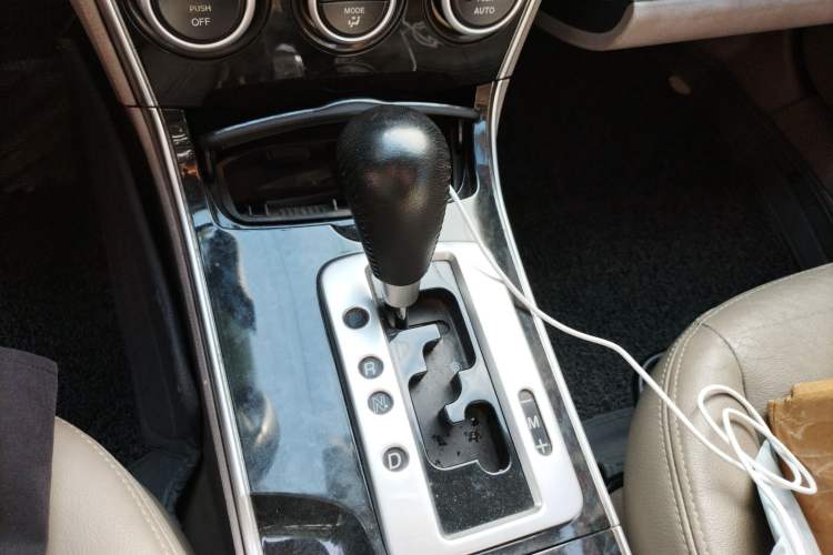 Used Mazda 6 2007 2.0L Automatic Ultra-Luxury Version Gear Lever