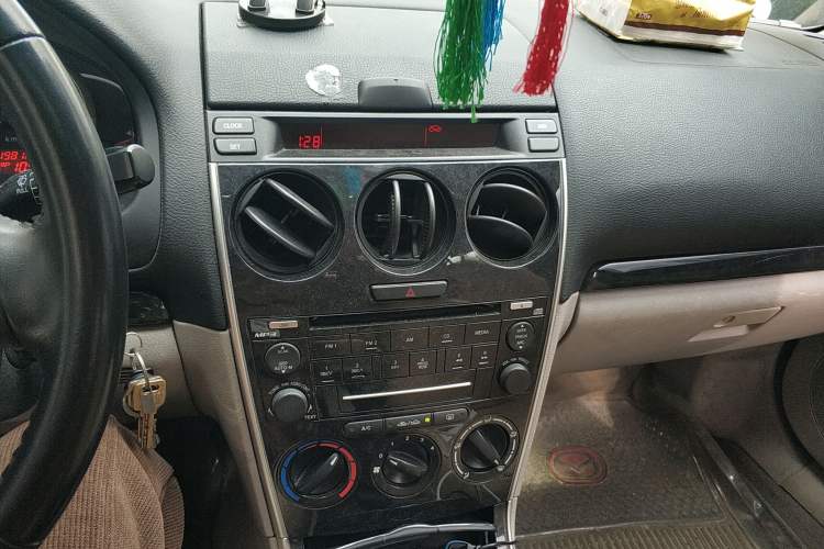 Used Mazda 6 2007 2.0L Manual Transmission Audio And AC Panel