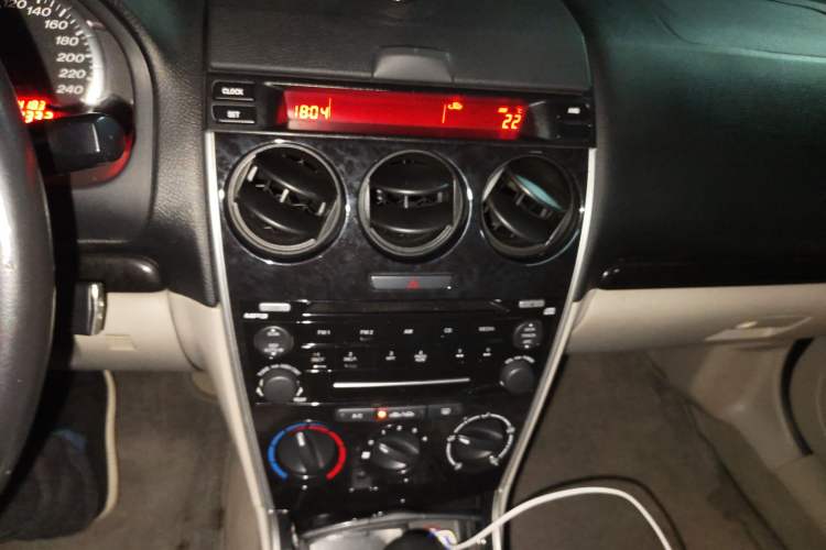 Used Mazda 6 2007 2.0L Automatic Luxury Version Audio And AC Panel