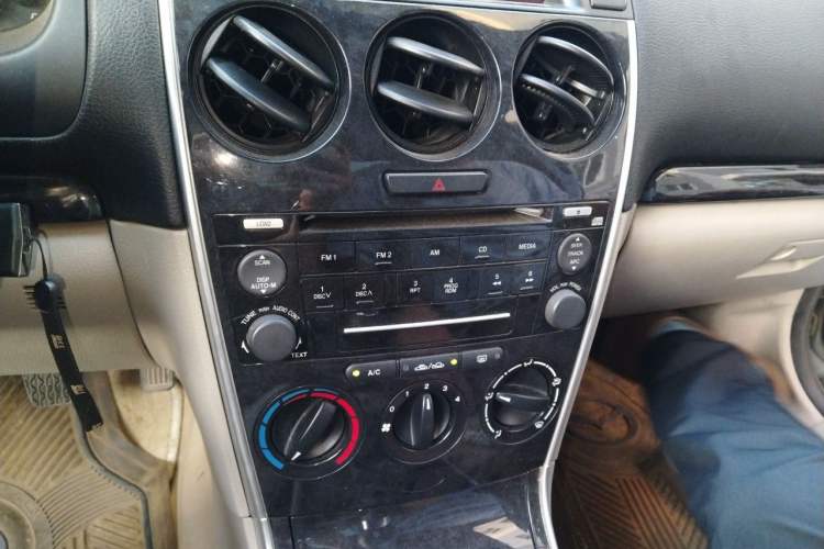 Used Mazda 6 2007 2.0L Manual Transmission Audio And AC Panel