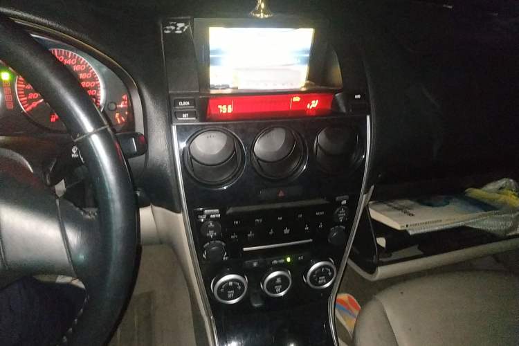 Used Mazda 6 2007 2.0L Automatic Ultra-Luxury Version Audio And AC Panel