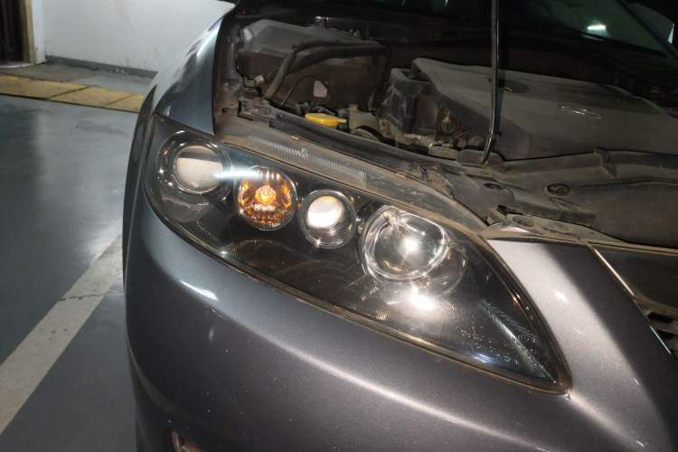 Used Mazda 6 2007 2.0L Automatic Luxury Version Right Front Headlight